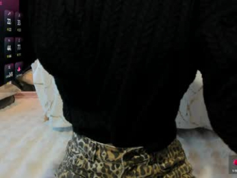 sassyt33n chaturbate stream image