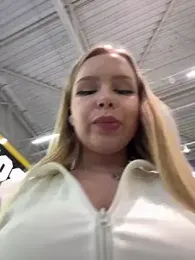 Liza_risky stripchat stream image