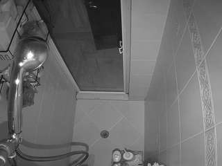 voyeurcam-baileybase-shower camsoda stream image