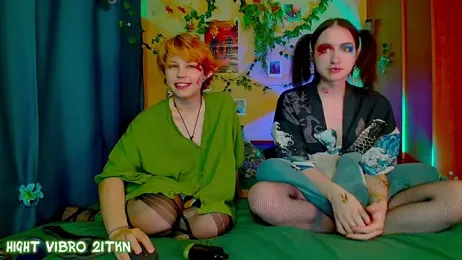 TrickyKitsune stripchat stream image