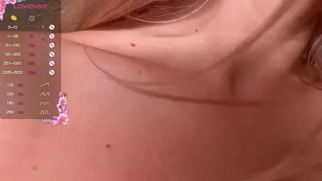 roselyn_rose stripchat stream image