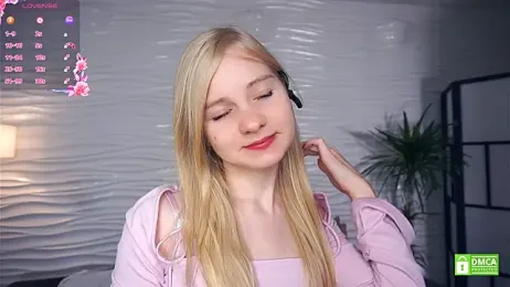 OdelinaFicken stripchat stream image