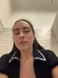 Holly_Play stripchat stream image