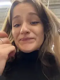 KittyQueeny stripchat stream image