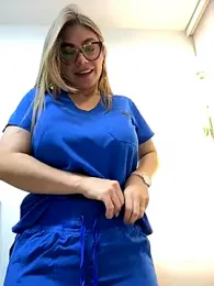 alicee16 stripchat stream image