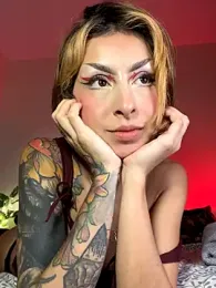 Cinamoonn stripchat stream image