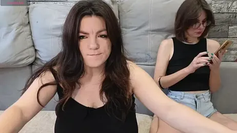 Vika_loves_you stripchat stream image