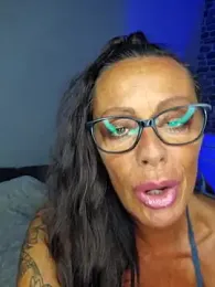 Misses-Cougar stripchat stream image