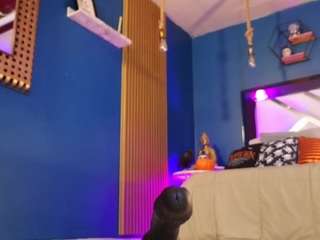 lady-brownn camsoda stream image