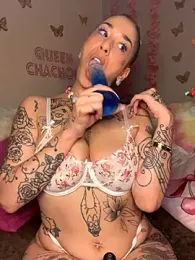 Chachou000 stripchat stream image