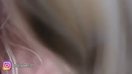 bella_adams_ stripchat stream image