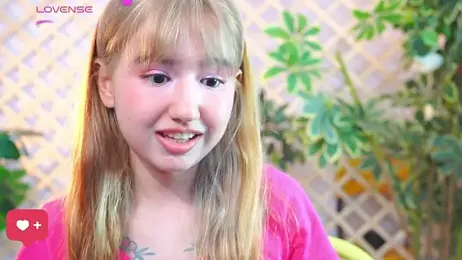 Pinkie_Princes stripchat stream image