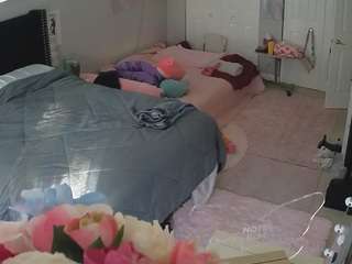 voyeurcam-house-charleys-room camsoda stream image