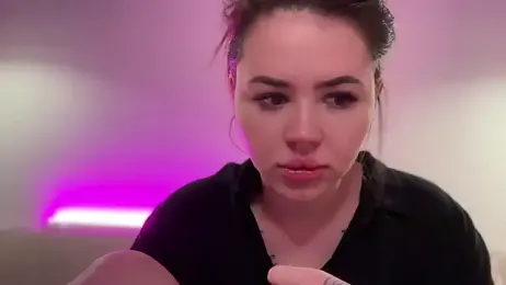 AlmaryKim stripchat stream image