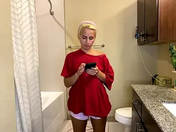 girlfriendmissy stripchat stream image