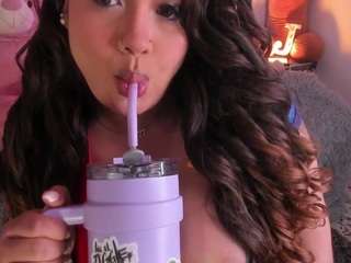 joycethompson camsoda stream image