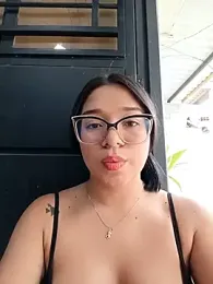 -VICKKY stripchat stream image