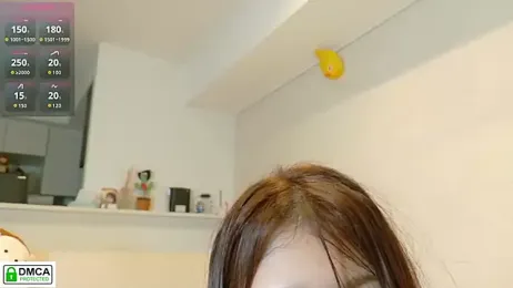 SUZU_ stripchat stream image