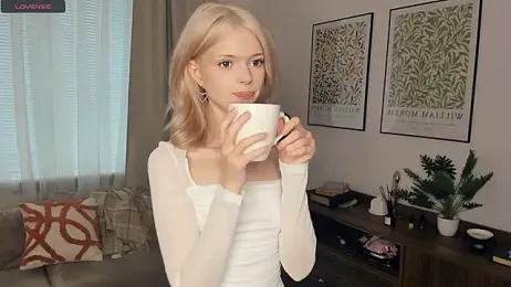 LaureMestler stripchat stream image