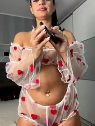 _adelle stripchat stream image