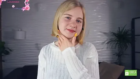 OdelinaFicken stripchat stream image