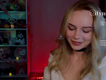 fymryn bongacams stream image