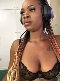 LuciousLips96 stripchat stream image