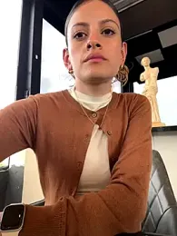 alana15 stripchat stream image