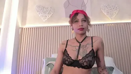 daiana_curly stripchat stream image