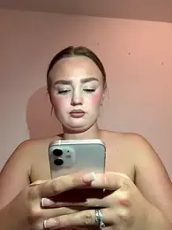 CherryEmmy stripchat stream image