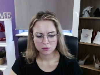 Soft-Zoey bongacams stream image