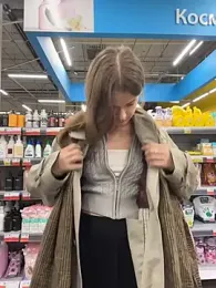 KittyQueeny stripchat stream image