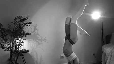 alittlestarrr stripchat stream image