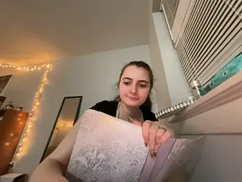 Snowbunnycake_131 stripchat stream image, 01.11.2025 20:40