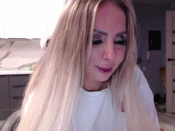 blondalina bongacams stream image