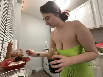 Snowbunnycake_131 stripchat stream image, 05.11.2025 02:30