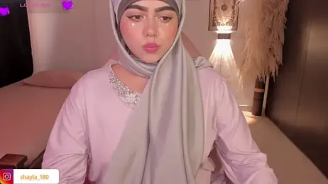 shayla_18 stripchat stream image