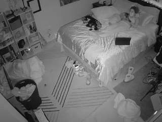 voyeurcam-hornyhostel-01 camsoda stream image