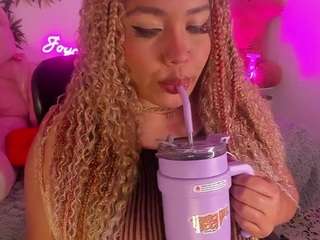 joycethompson camsoda stream image