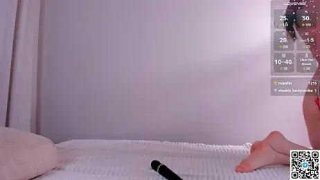 emmelieflorence stripchat stream image