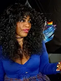 AmazonianMistress stripchat stream image