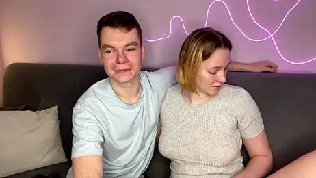 julielourens stripchat stream image