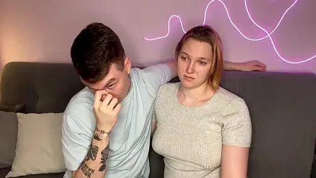 julielourens stripchat stream image