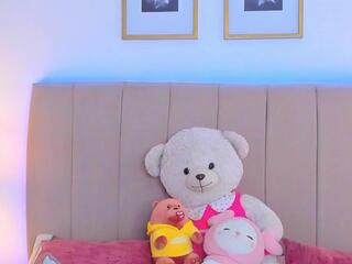 Bella Fontana flirt4free stream image