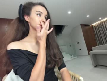 ehotlovea chaturbate stream image