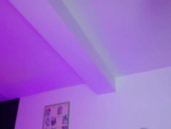 EmilyxJames bongacams stream image