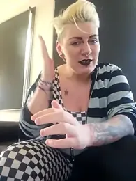 PinkTheHawk stripchat stream image