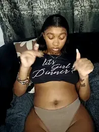 Hannah_107 stripchat stream image