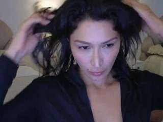 azaleiia camsoda stream image