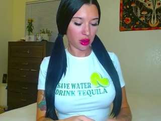 tighttinymilf camsoda stream image